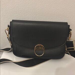 Elegant Black Crossbody Bag